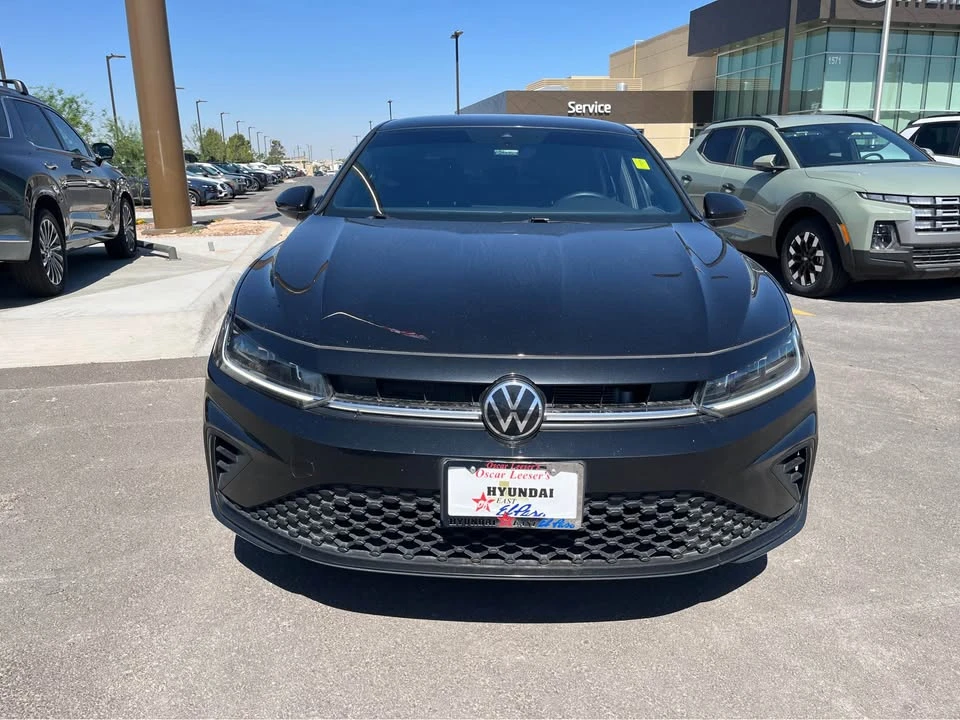 2025 Volkswagen A7 Jetta - Image 2 of 15