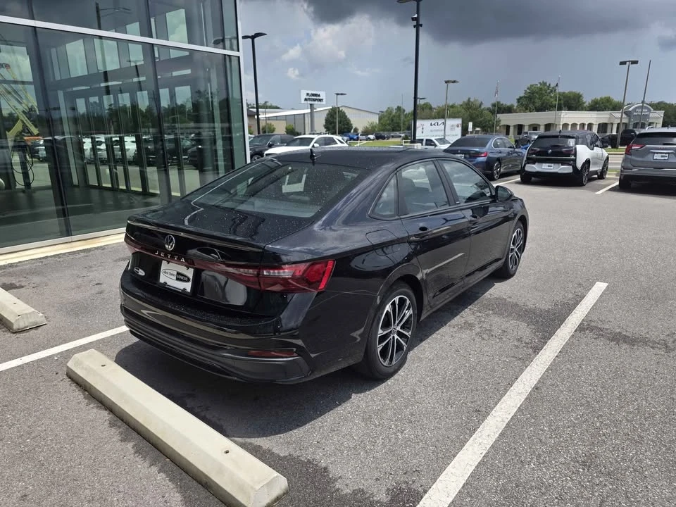 2025 Volkswagen A7 Jetta - Image 3 of 19