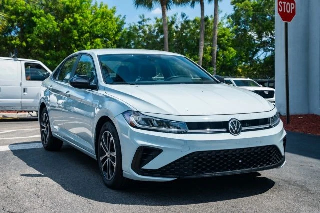 2025 Volkswagen A7 Jetta - Image 2 of 21