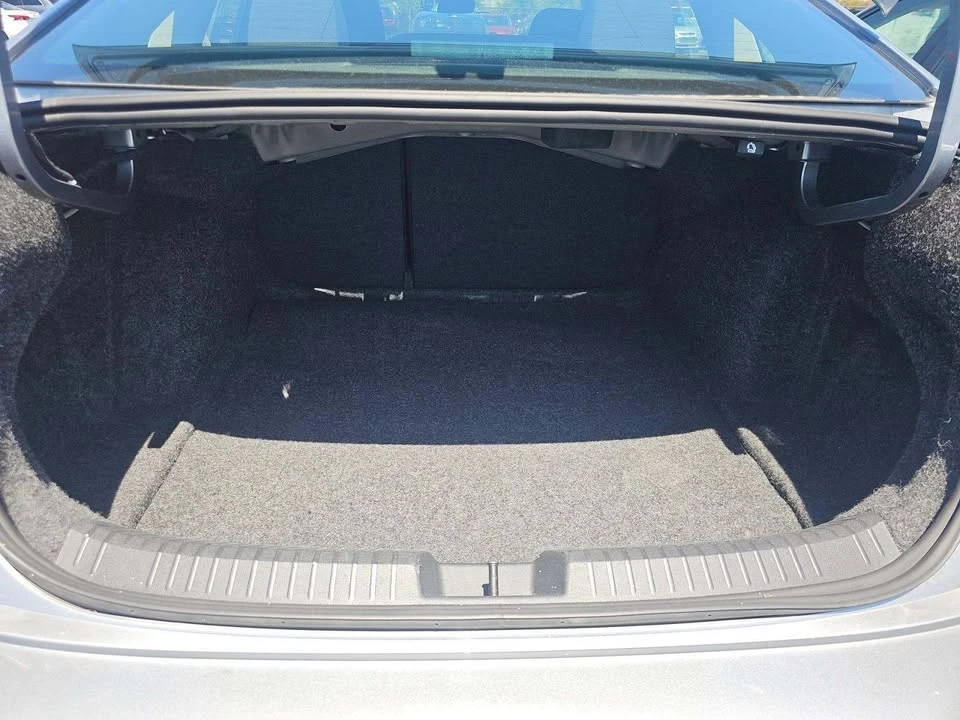 2025 Volkswagen A7 Jetta - Image 8 of 12