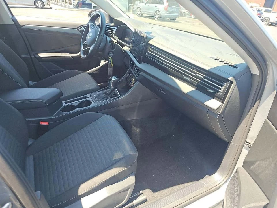 2025 Volkswagen A7 Jetta - Image 4 of 12