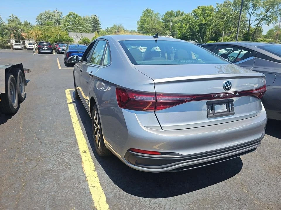 2025 Volkswagen A7 Jetta - Image 11 of 12