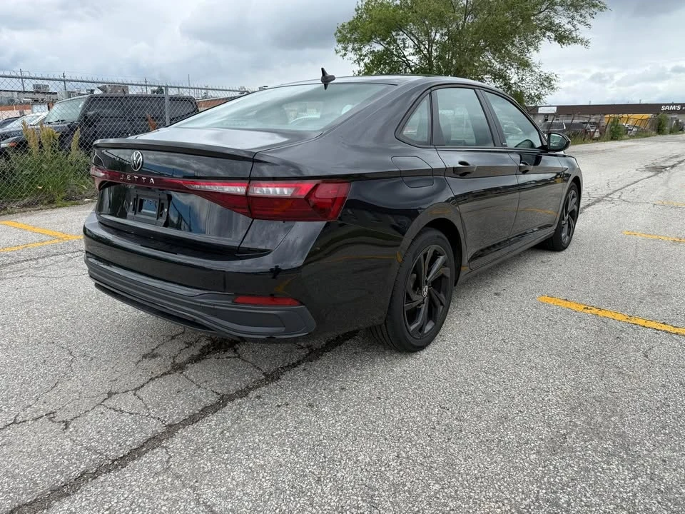 2025 Volkswagen A7 Jetta - Image 7 of 16