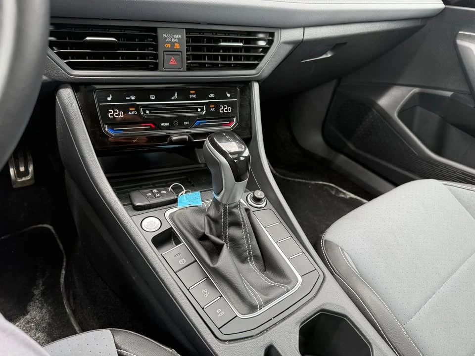 2025 Volkswagen A7 Jetta - Image 11 of 16