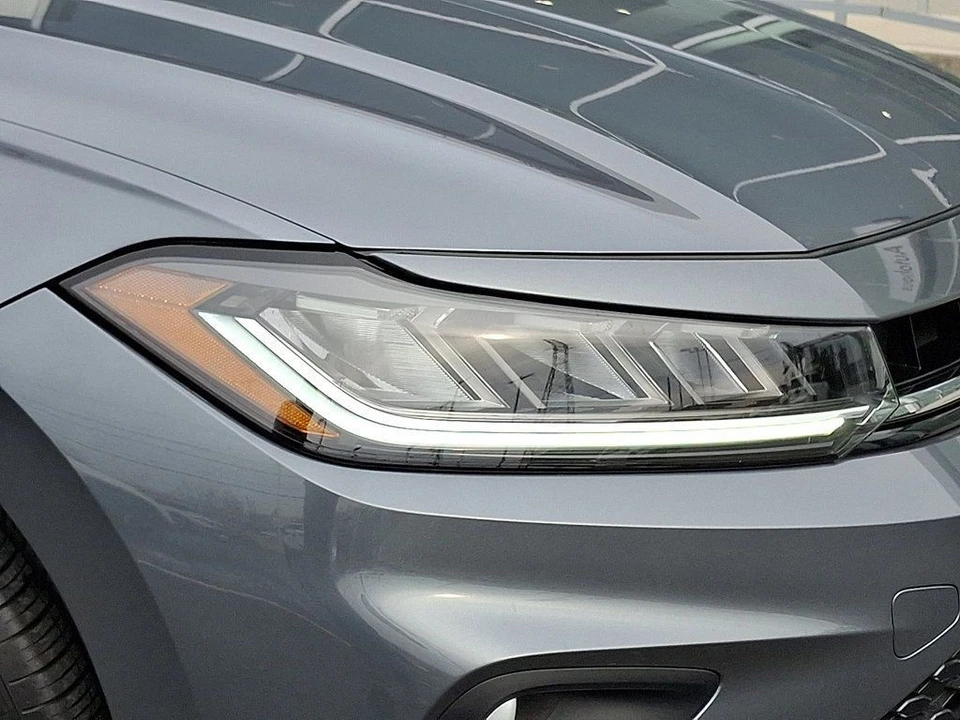 2025 Volkswagen A7 Jetta - Image 9 of 12