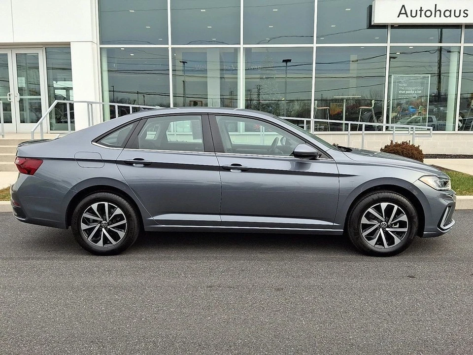 2025 Volkswagen A7 Jetta - Image 7 of 12