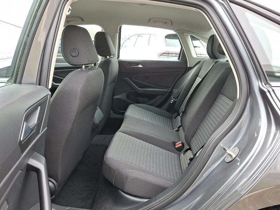 2025 Volkswagen A7 Jetta - Image 10 of 12