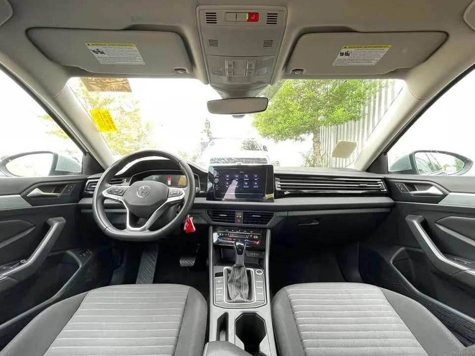 2025 Volkswagen A7 Jetta - Image 4 of 4