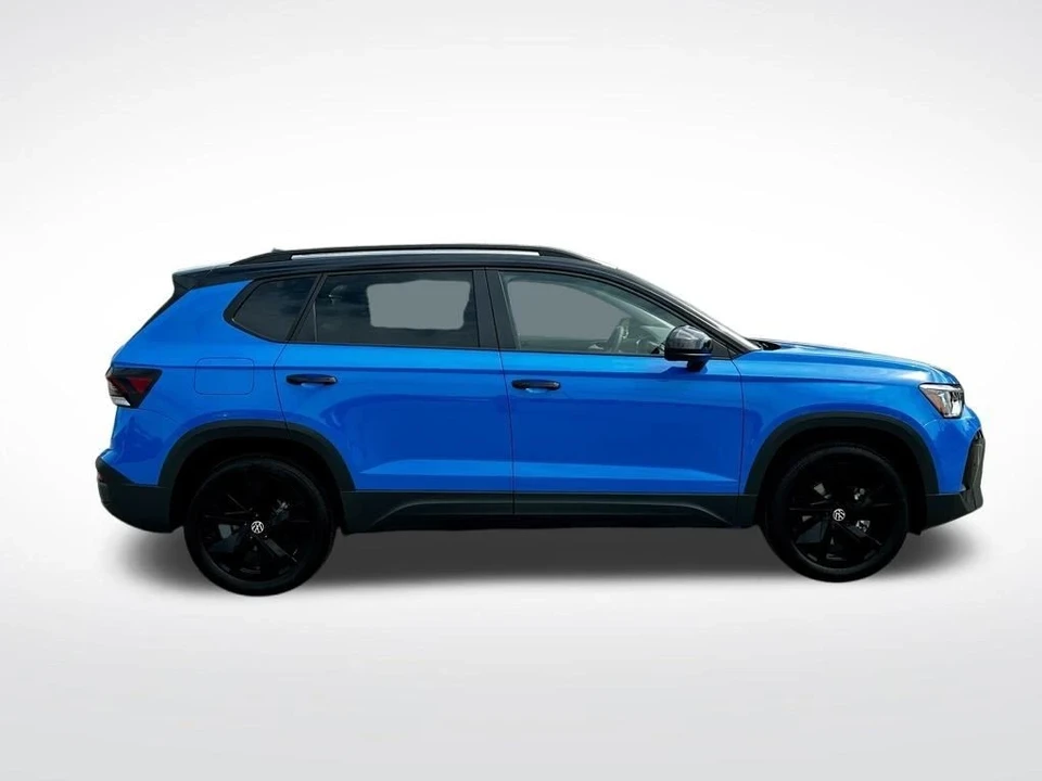 2025 Volkswagen Taos - Image 7 of 12