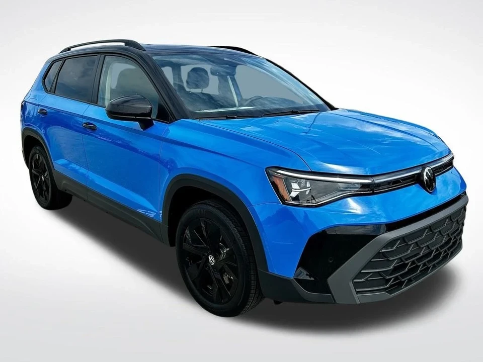 2025 Volkswagen Taos - Image 2 of 12