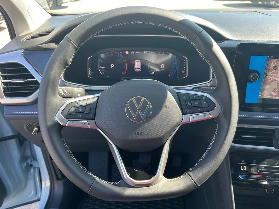 2025 Volkswagen Taos - Image 12 of 12