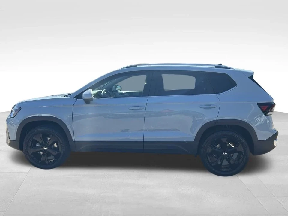 2025 Volkswagen Taos - Image 7 of 12
