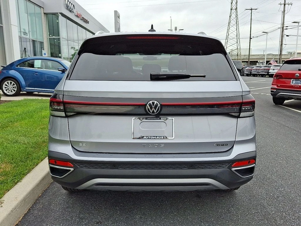 2025 Volkswagen Taos - Image 5 of 12