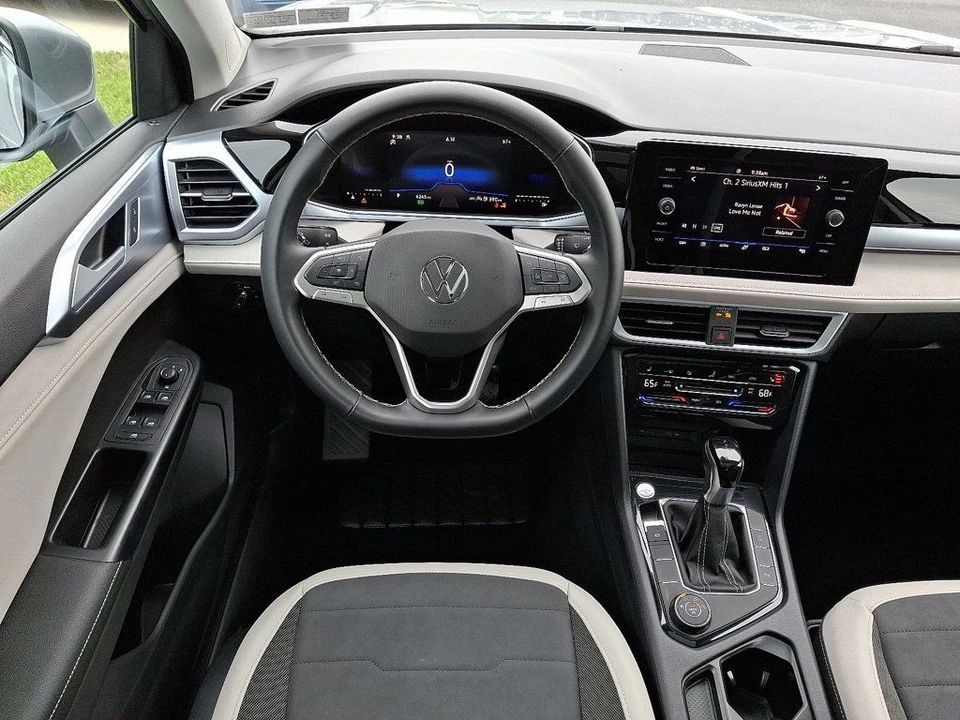 2025 Volkswagen Taos - Image 12 of 12