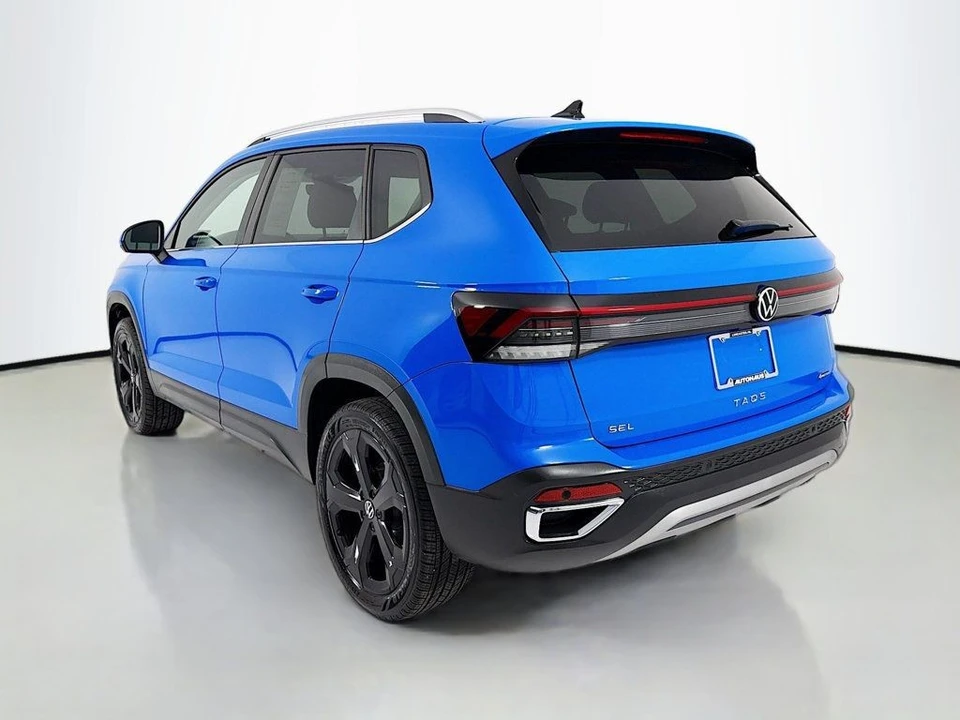 2025 Volkswagen Taos - Image 5 of 12
