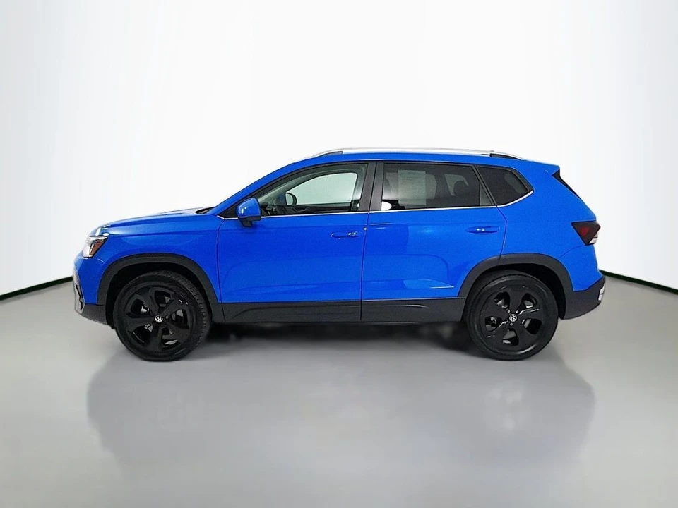 2025 Volkswagen Taos - Image 4 of 12