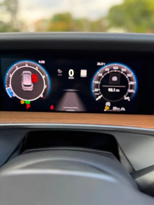 2025 Volkswagen Tiguan - Image 9 of 17