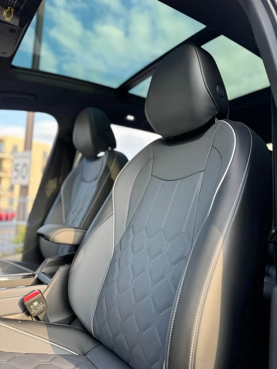 2025 Volkswagen Tiguan - Image 6 of 17