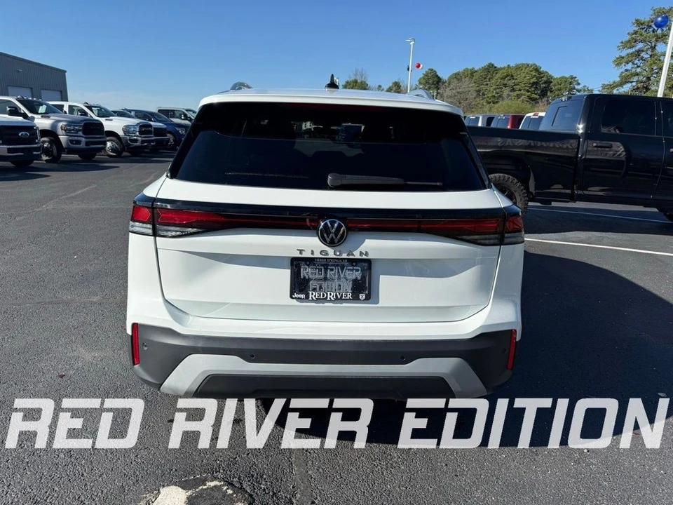 2025 Volkswagen Tiguan - Image 6 of 25