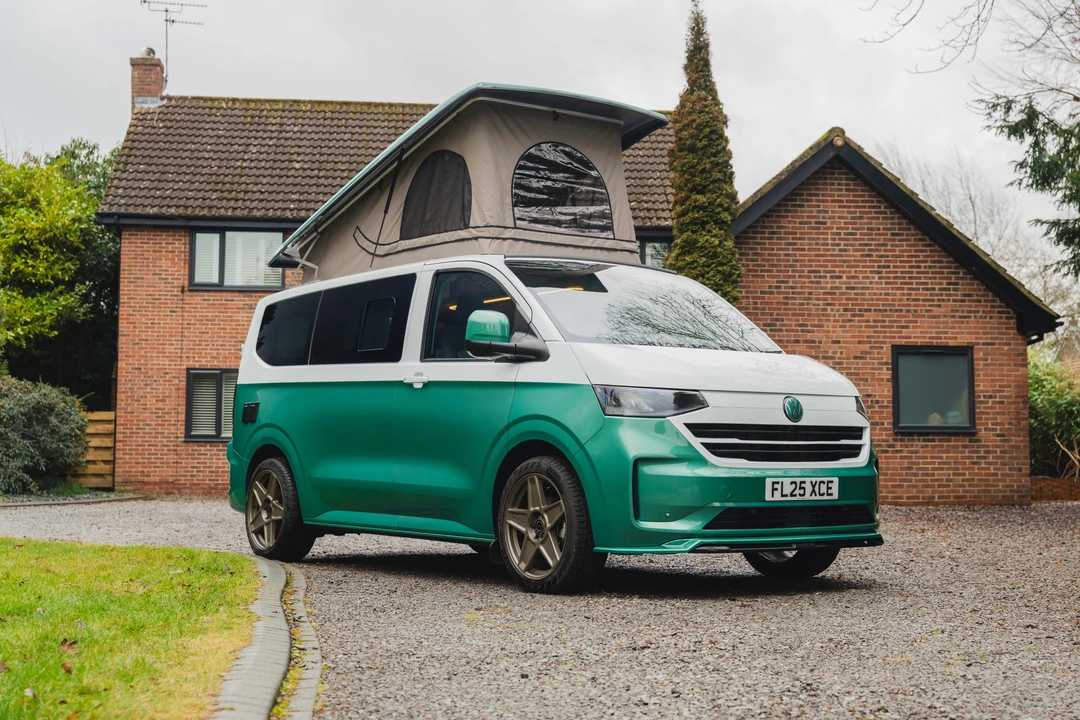 2025 Volkswagen EuroVan - Image 3 of 31