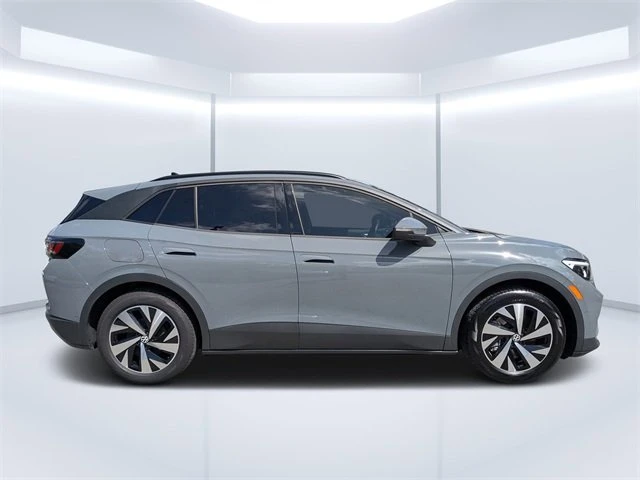 2025 Volkswagen ID.4 - Image 2 of 12
