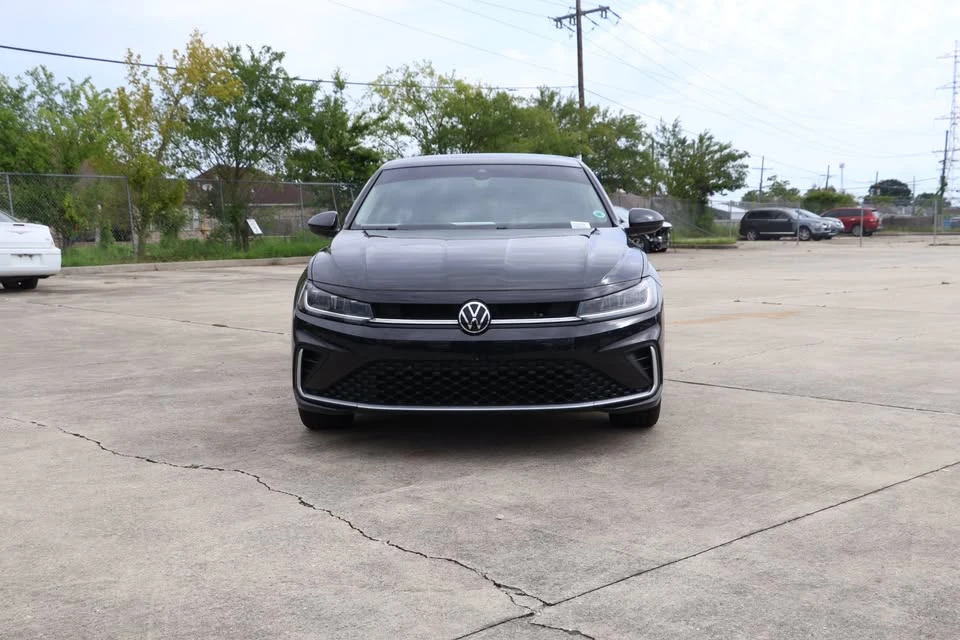 2025 Volkswagen A7 Jetta - Image 2 of 9
