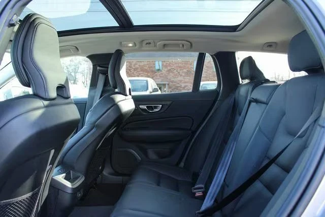 2025 Volvo V60 2nd Gen - Image 10 of 20