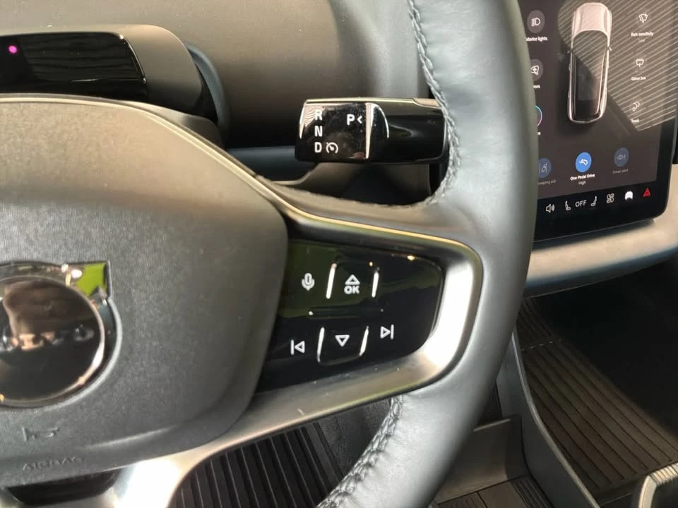 2025 Volvo - Image 13 of 20