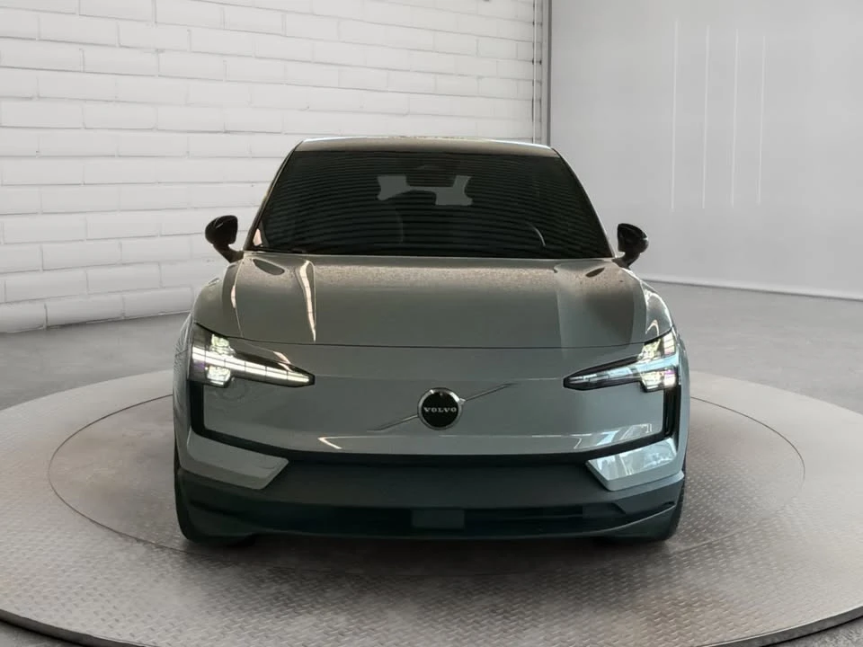 2025 Volvo - Image 2 of 20