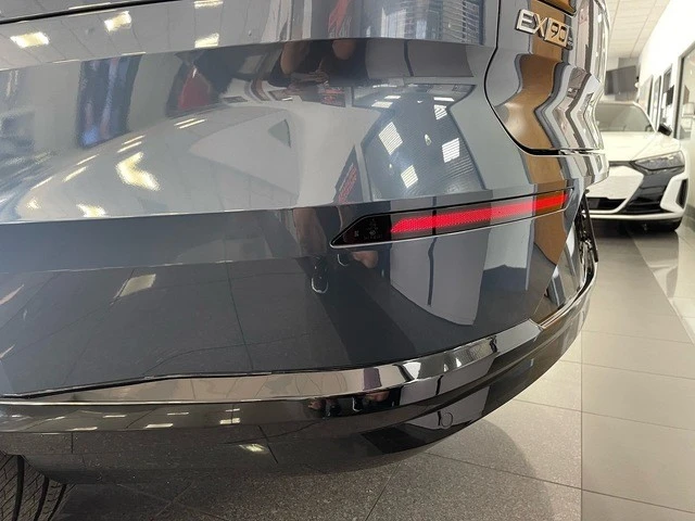 2025 Volvo XC90 - Image 14 of 31