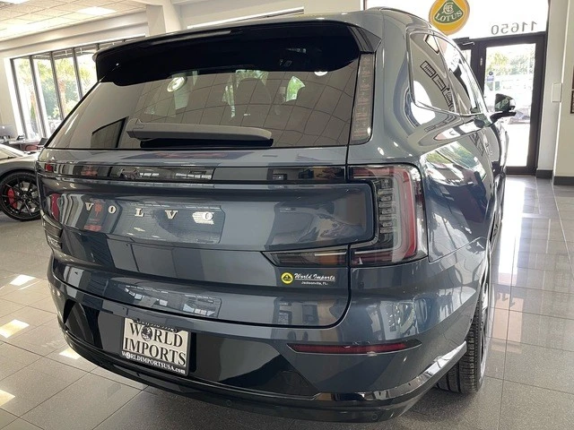 2025 Volvo XC90 - Image 16 of 31