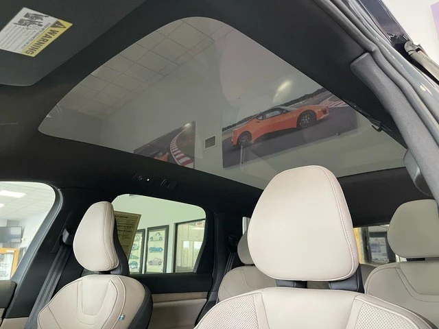 2025 Volvo XC90 - Image 24 of 31