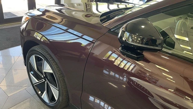 2025 Volvo XC90 2nd Gen - Image 12 of 31
