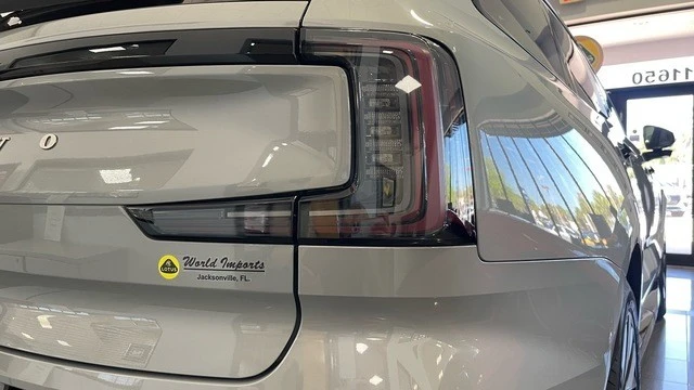 2025 Volvo - Image 17 of 21