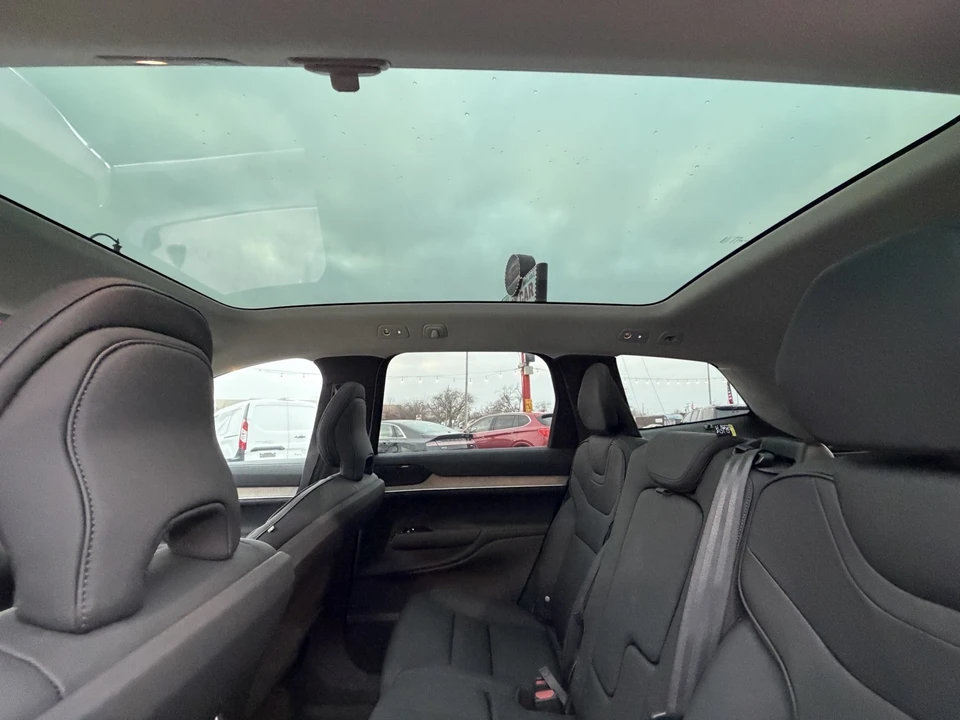 2025 Volvo - Image 12 of 21