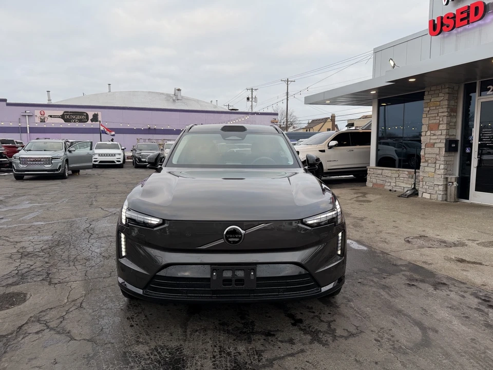 2025 Volvo - Image 2 of 21