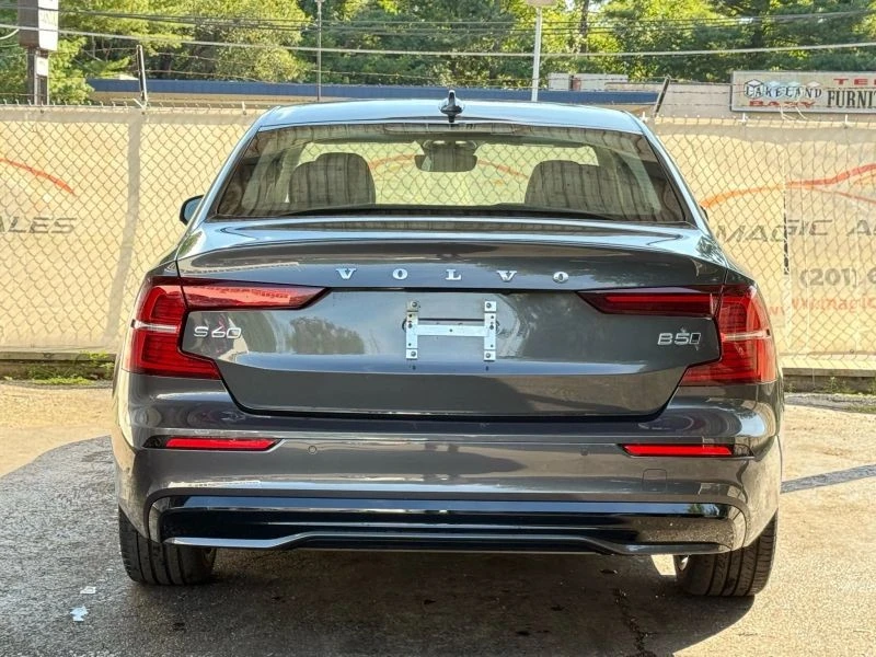 2025 Volvo S60 3rd Gen - Image 10 of 12