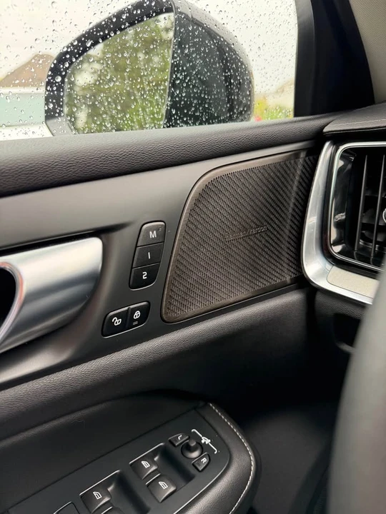 2025 Volvo S60 3rd Gen - Image 9 of 12