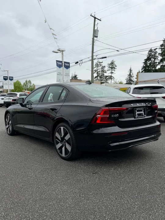 2025 Volvo S60 3rd Gen - Image 4 of 12