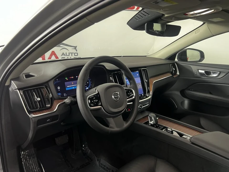 2025 Volvo S60 3rd Gen - Image 17 of 21