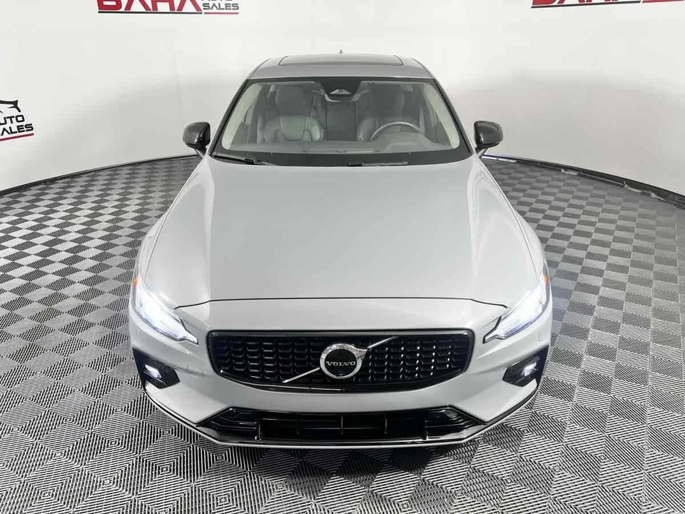 2025 Volvo S60 3rd Gen - Image 13 of 21
