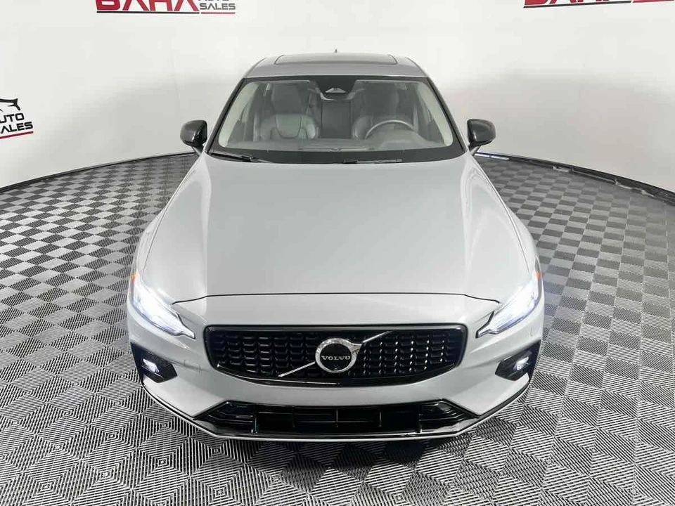 2025 Volvo S60 3rd Gen - Image 13 of 21