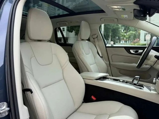 2025 Volvo V60 2nd Gen - Image 10 of 12
