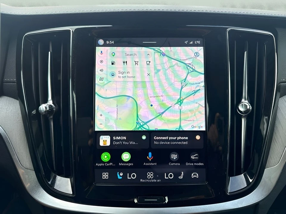 2025 Volvo V60 2nd Gen - Image 18 of 31