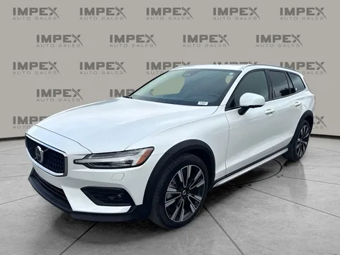 2025 Volvo V60 Cross Country B5 Ultra