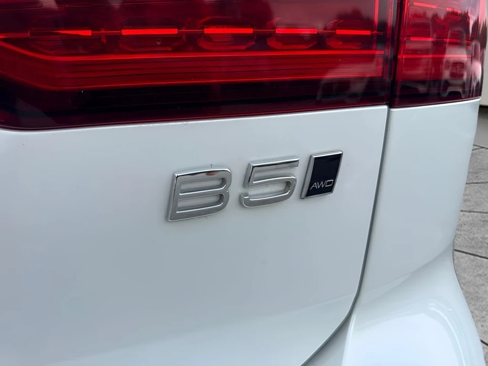 2025 Volvo V60 2nd Gen - Image 30 of 31