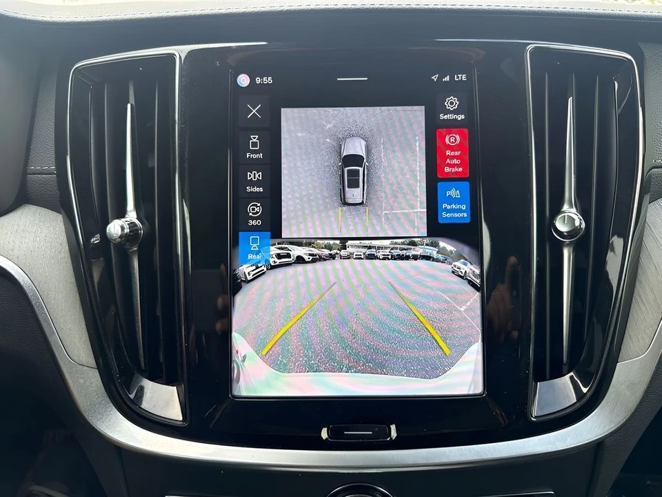 2025 Volvo V60 2nd Gen - Image 19 of 31