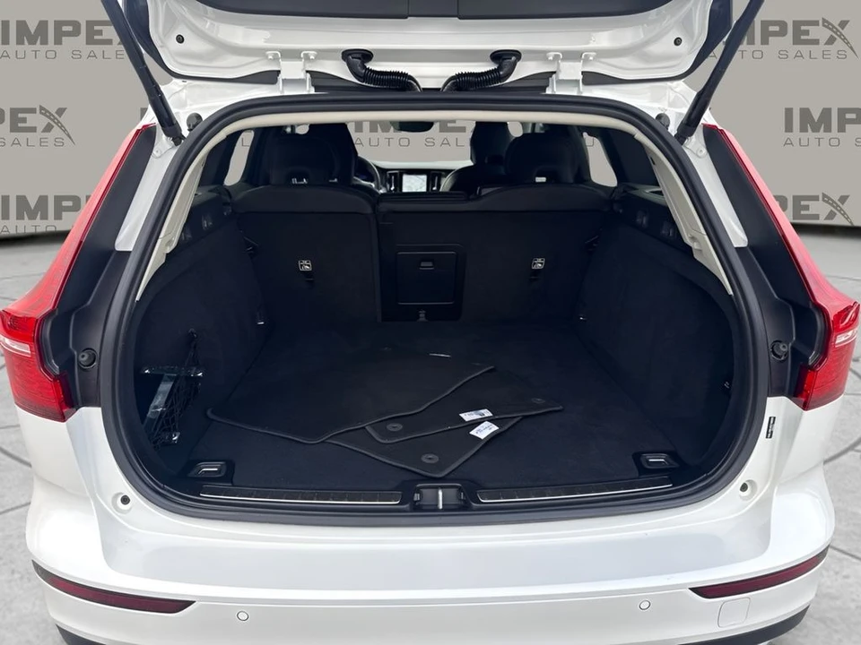 2025 Volvo V60 2nd Gen - Image 26 of 31
