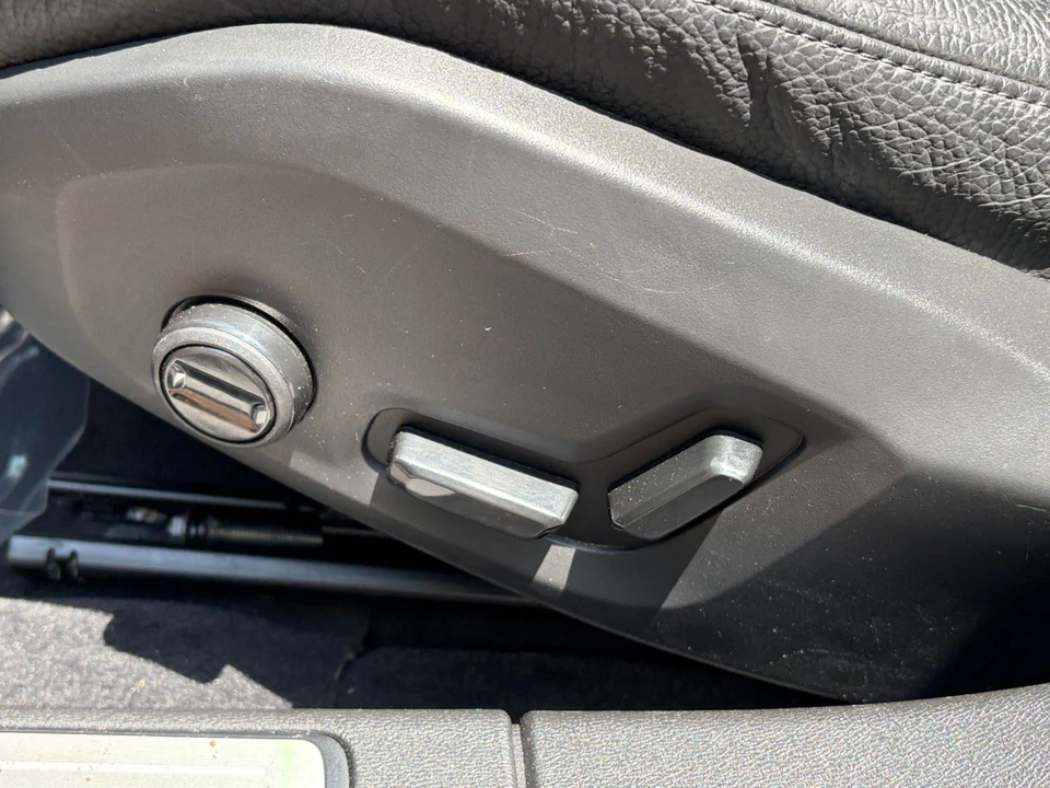 2025 Volvo V60 2nd Gen - Image 26 of 31