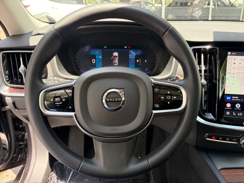 2025 Volvo V60 2nd Gen - Image 27 of 31